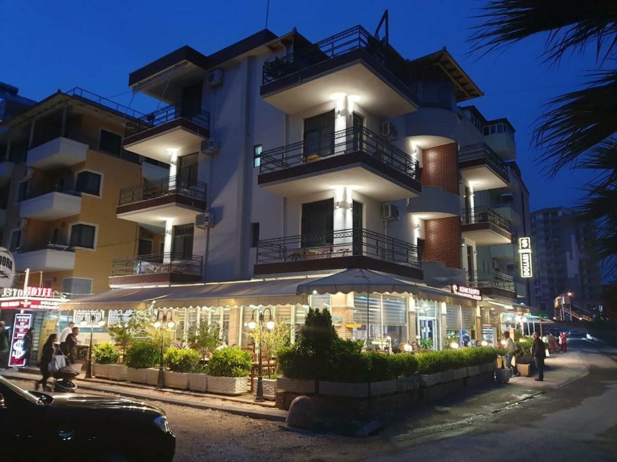 Hotel Dollari Kryemëdhej Extérieur photo